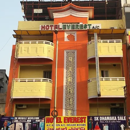 Hotel Everest